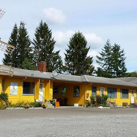 Windmill Inn Lynden Екстериор снимка
