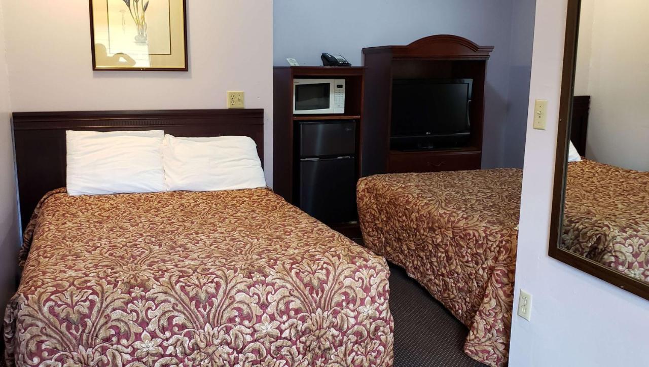 Windmill Inn Lynden Екстериор снимка