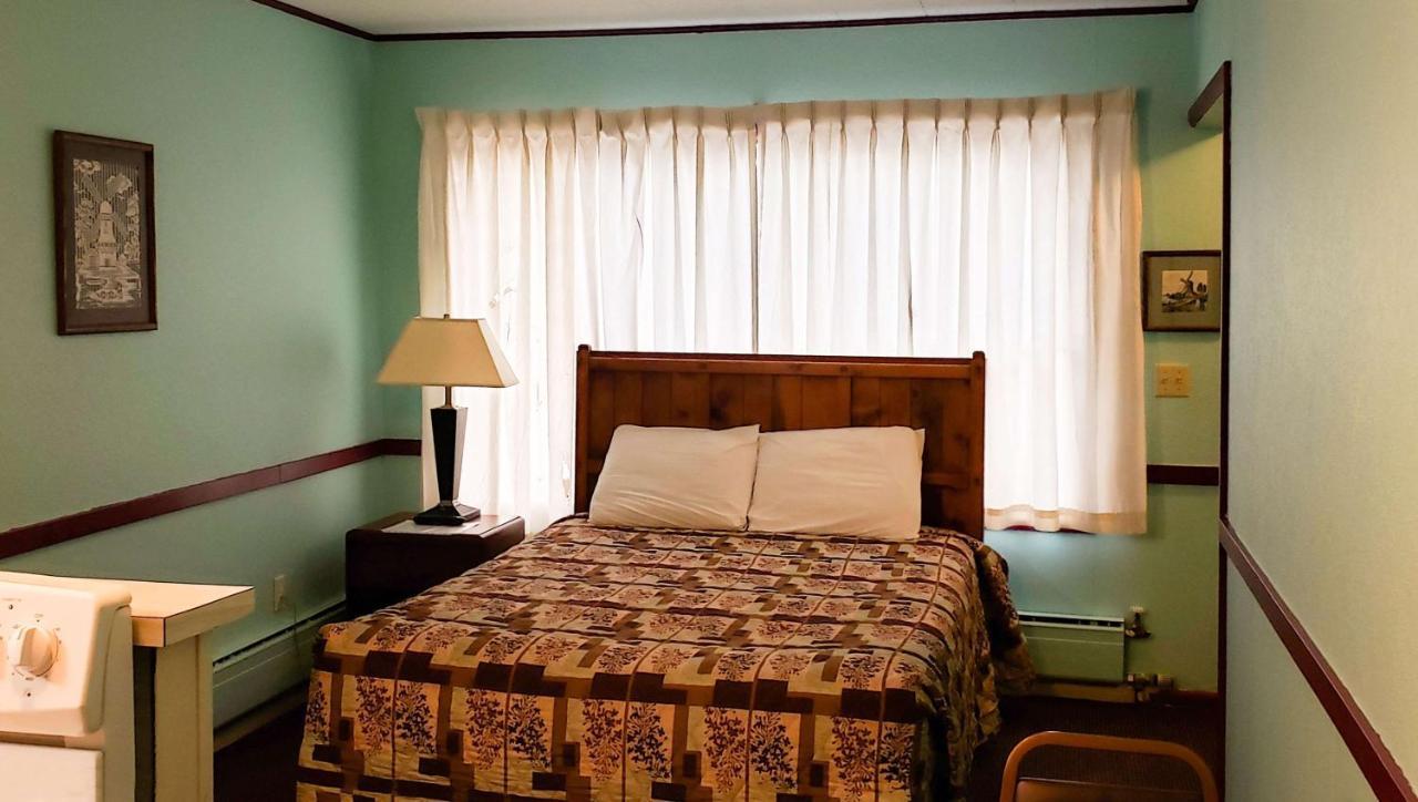 Windmill Inn Lynden Екстериор снимка
