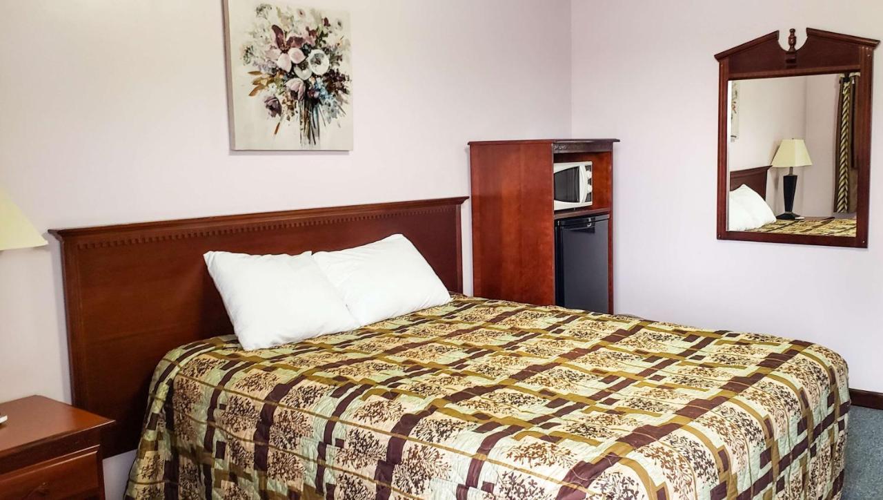 Windmill Inn Lynden Екстериор снимка