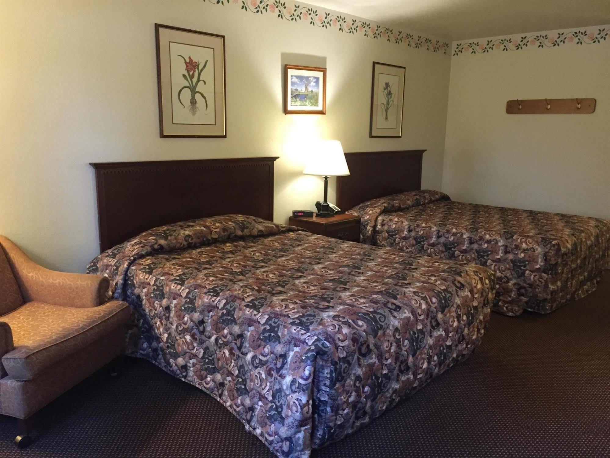 Windmill Inn Lynden Екстериор снимка