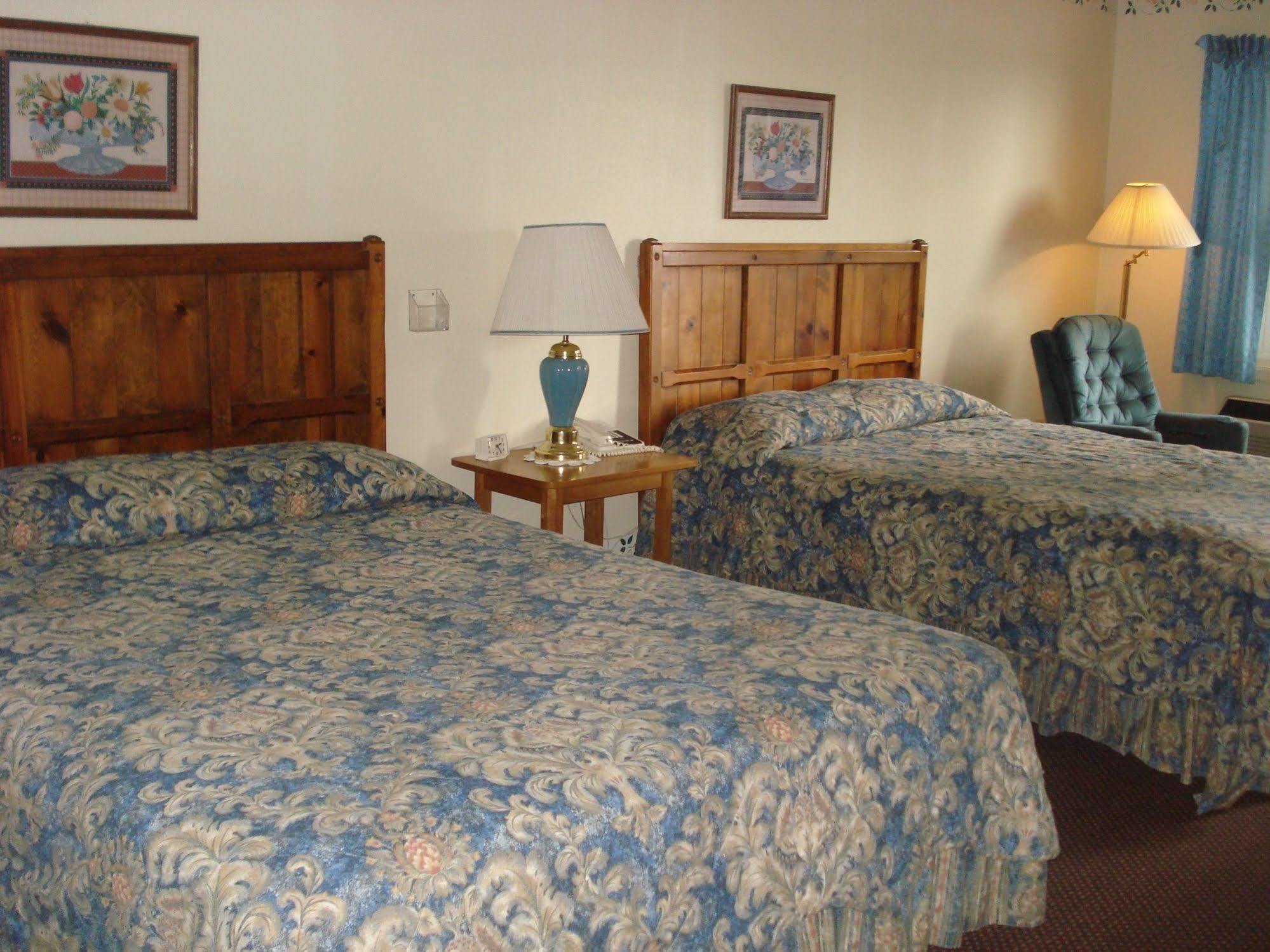 Windmill Inn Lynden Екстериор снимка