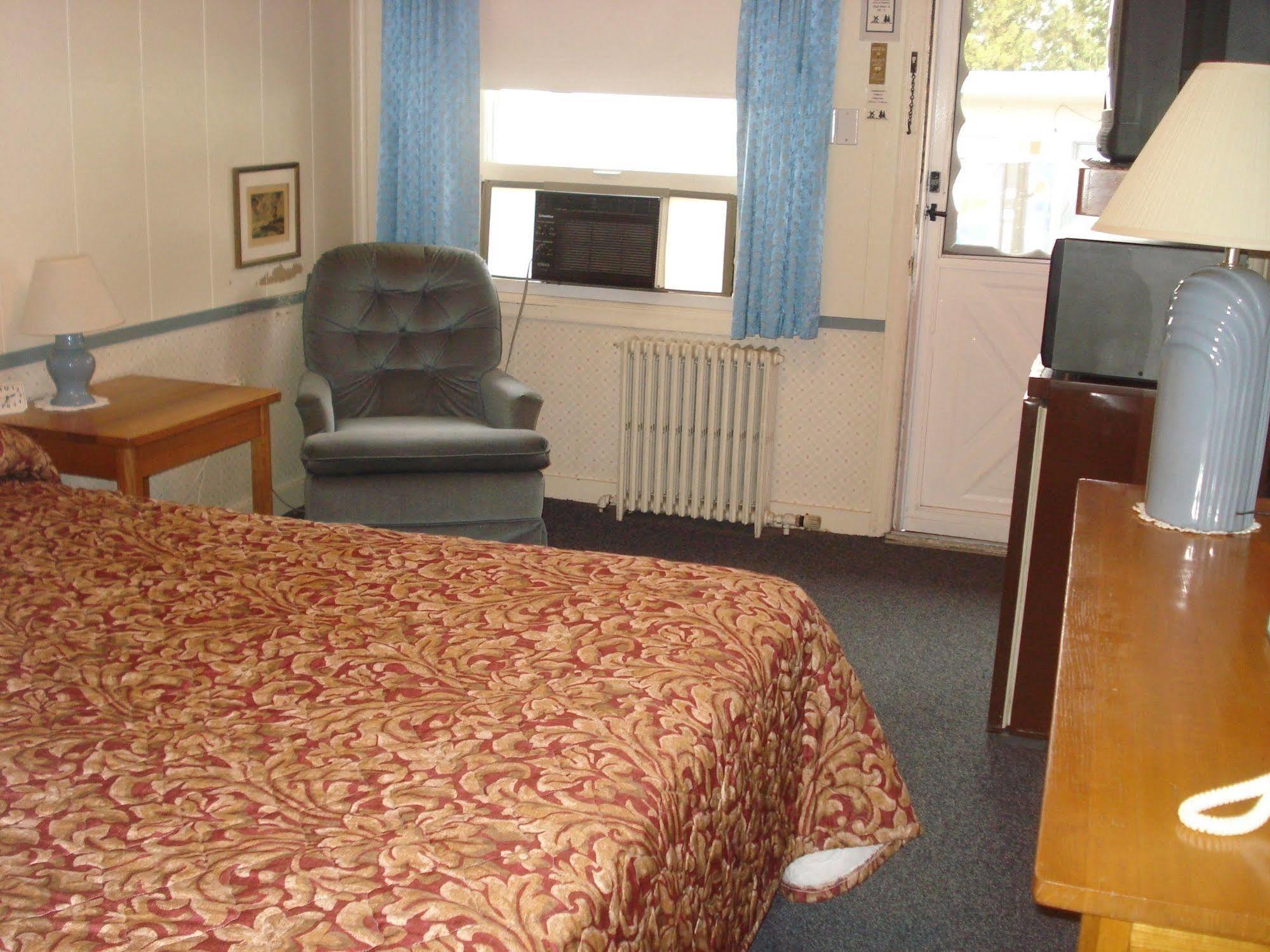 Windmill Inn Lynden Екстериор снимка